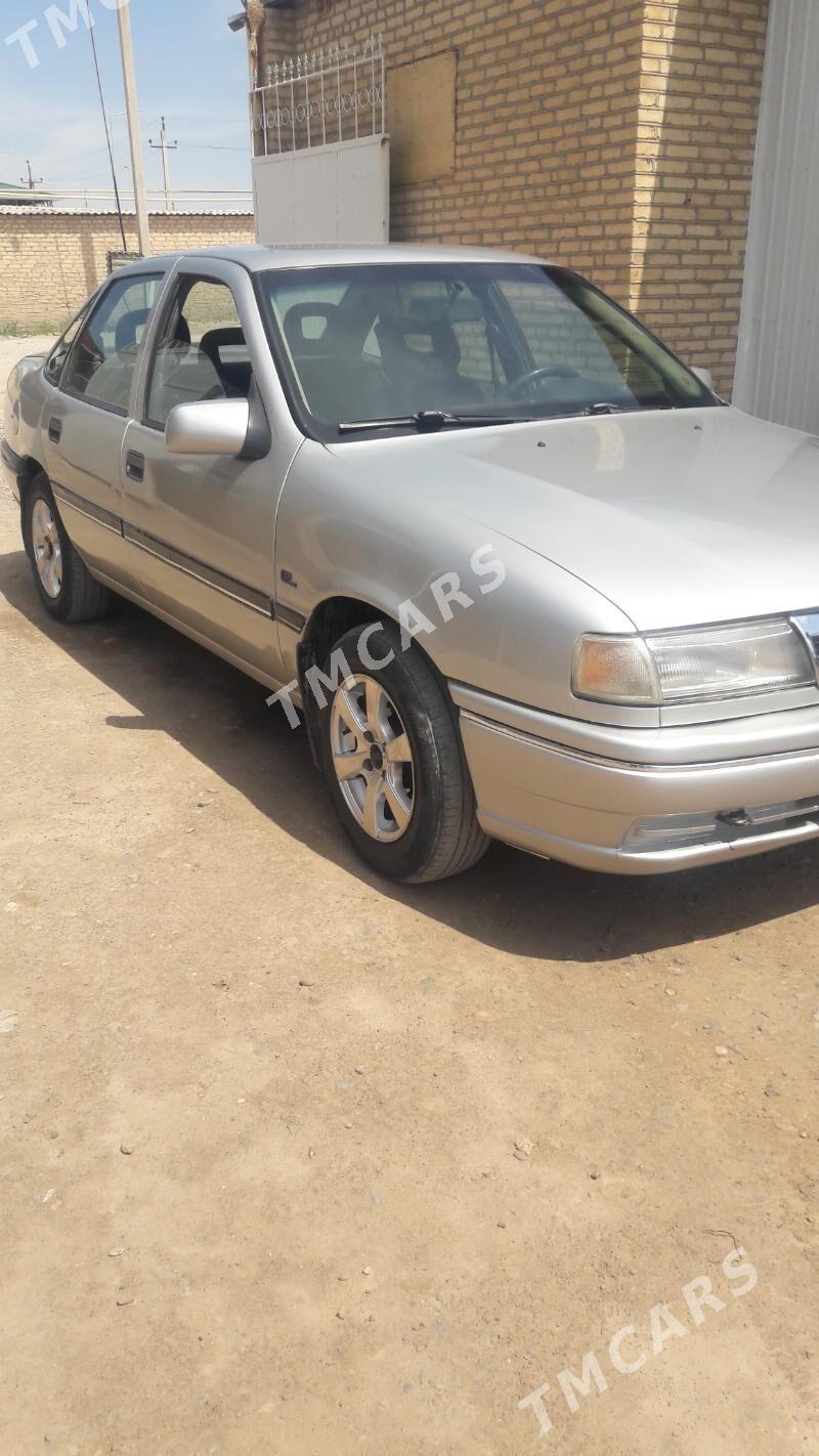 Opel Vectra 1991 - 39 000 TMT - Mary - img 3