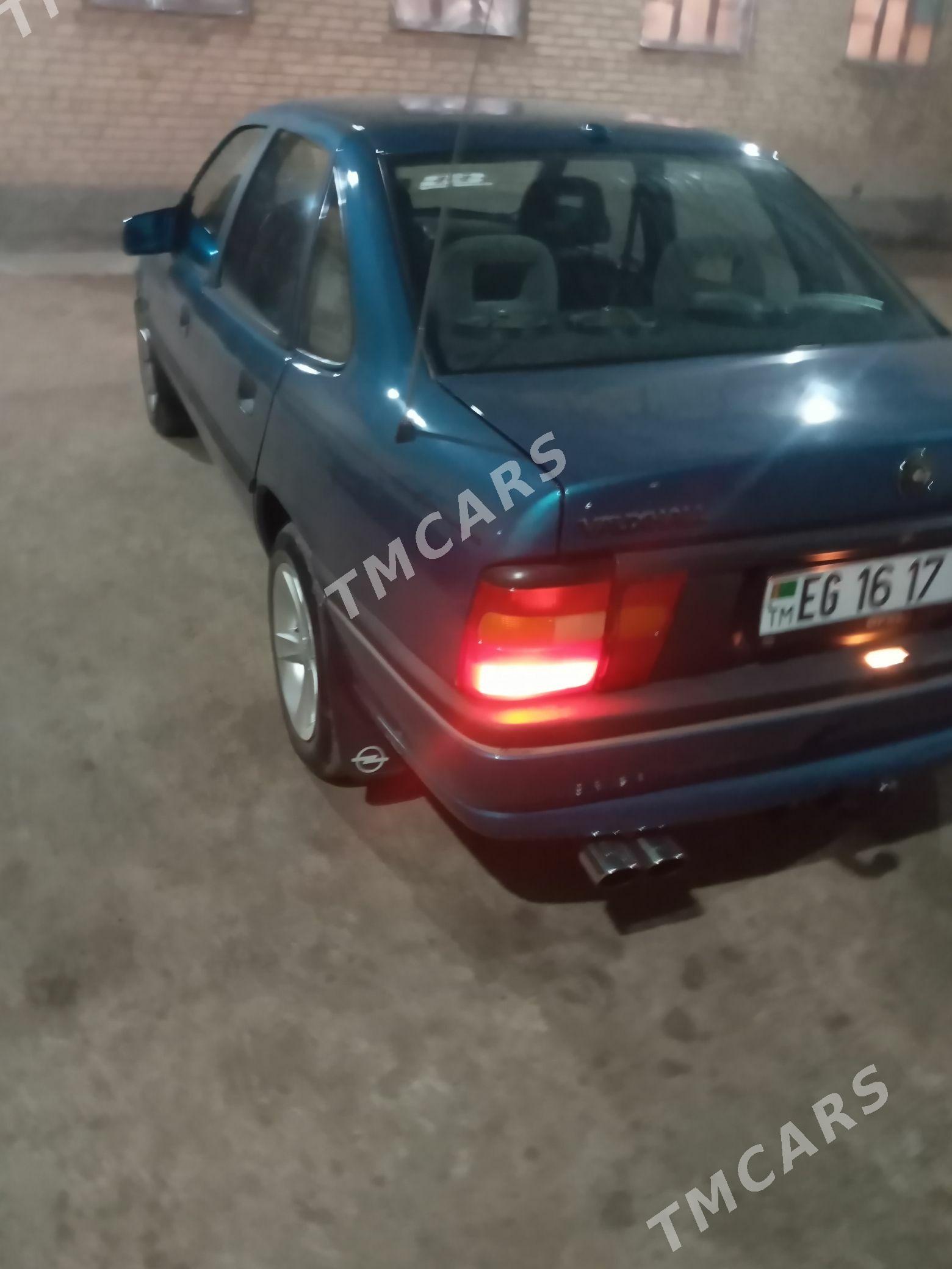 Opel Vectra 1993 - 50 000 TMT - Фарап - img 4