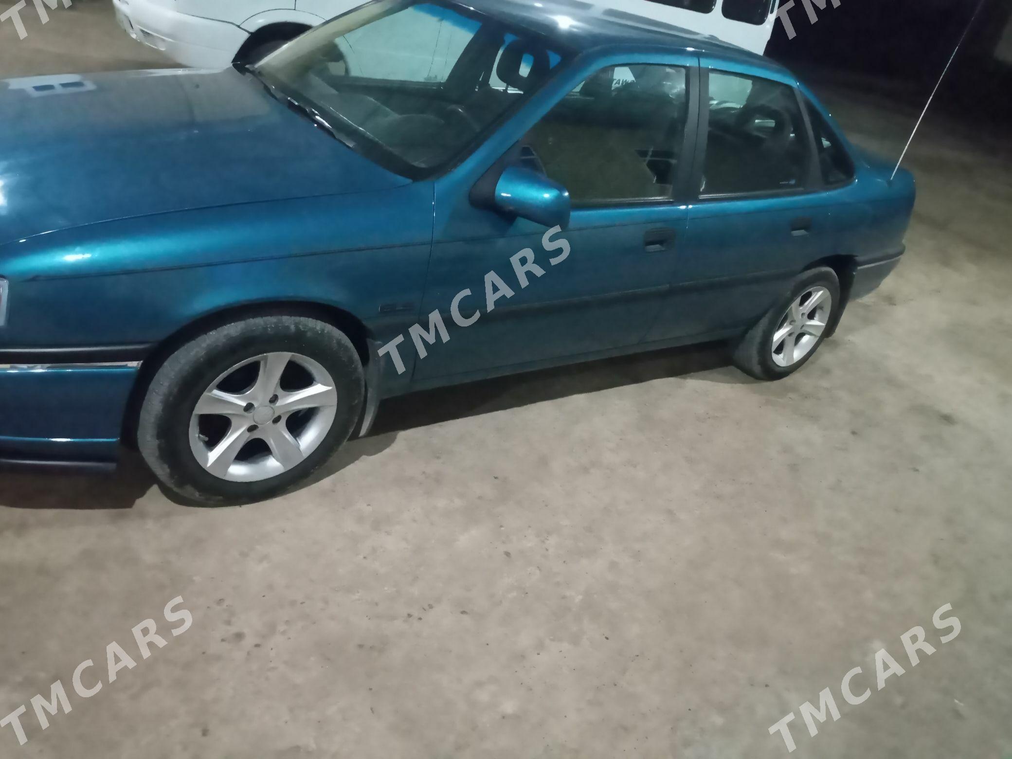 Opel Vectra 1993 - 50 000 TMT - Фарап - img 2