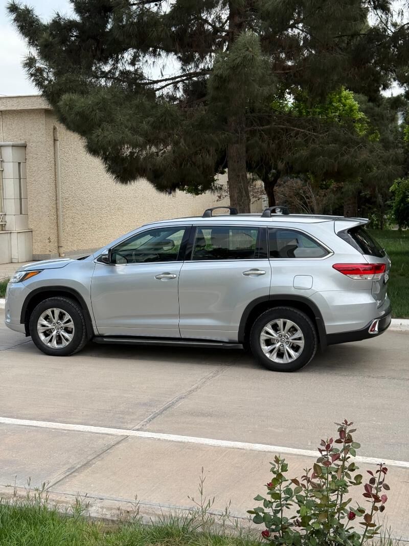 Toyota Highlander 2018 - 420 000 TMT - Aşgabat - img 3