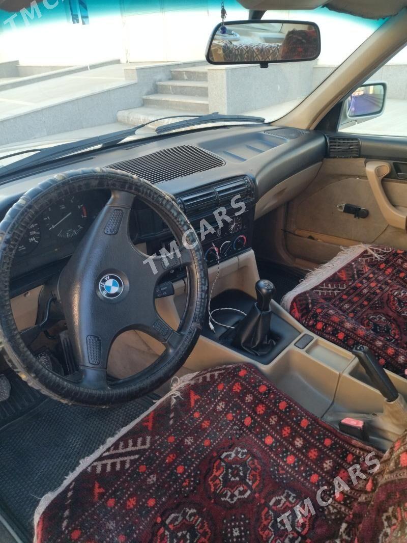 BMW 520 1989 - 40 000 TMT - Туркменабат - img 4