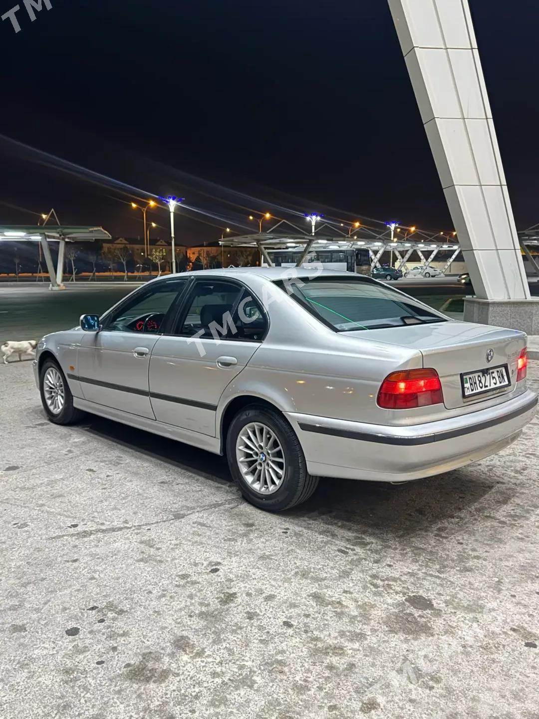BMW E39 1999 - 112 000 TMT - Balkanabat - img 3