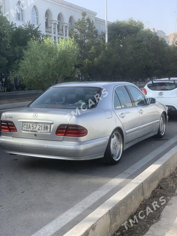 Mercedes-Benz E320 2000 - 130 000 TMT - Балканабат - img 3
