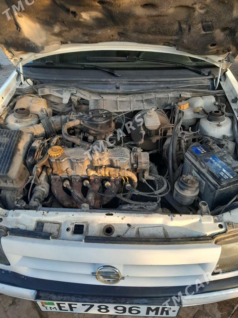 Opel Astra 1993 - 40 000 TMT - Wekilbazar - img 7
