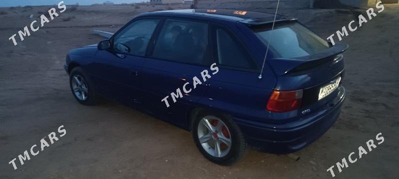 Opel Astra 1996 - 45 000 TMT - Darganata - img 5