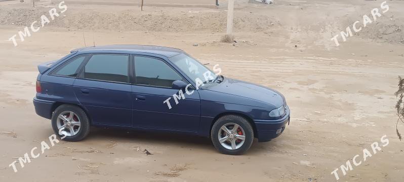 Opel Astra 1996 - 45 000 TMT - Darganata - img 6