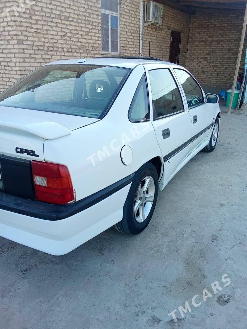 Opel Vectra 1990 - 34 000 TMT - Farap - img 7