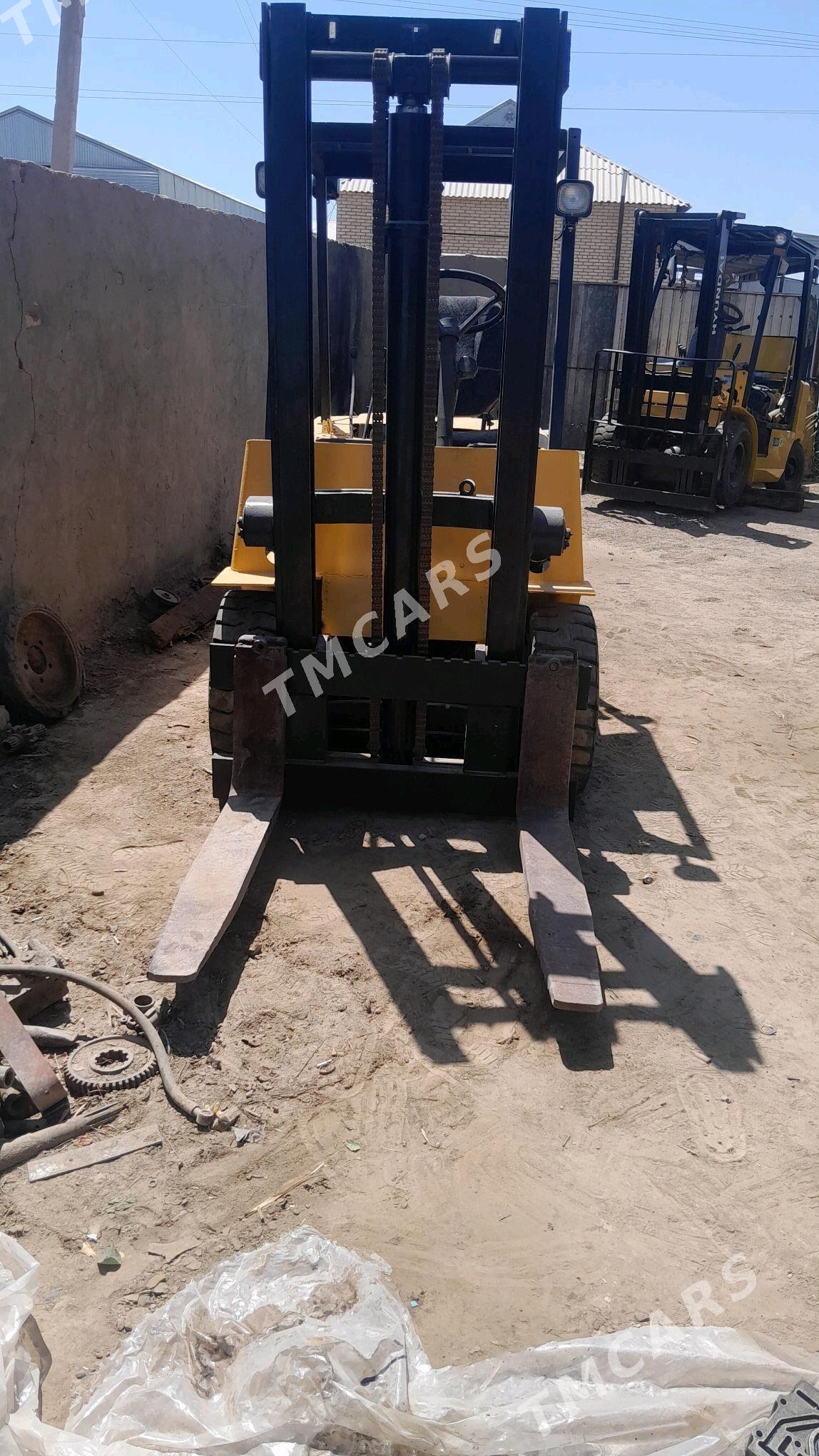 Kara Forklift 1990 - 80 000 TMT - Мары - img 2