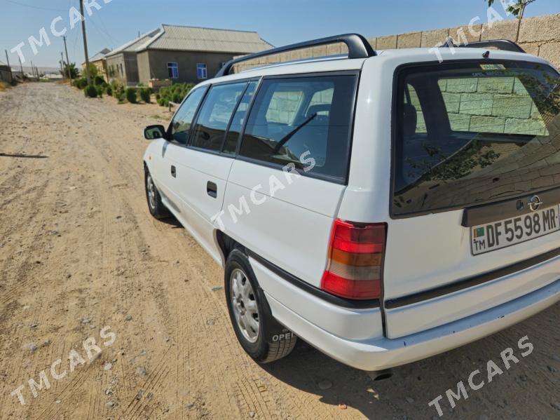 Opel Astra 1997 - 40 000 TMT - Тагтабазар - img 1