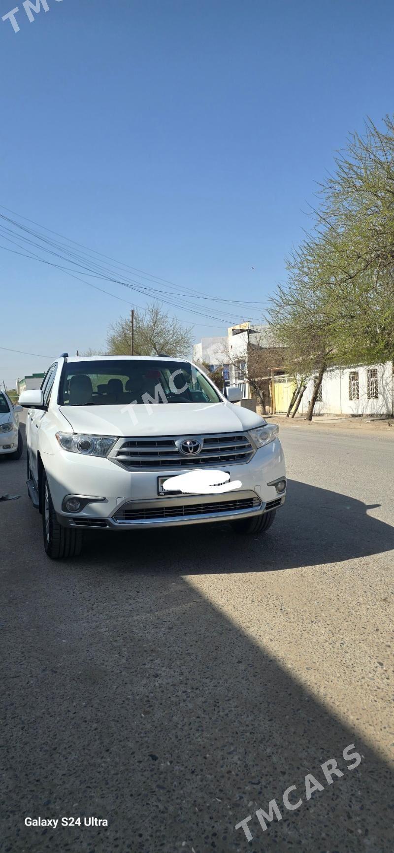Toyota Highlander 2010 - 300 000 TMT - Ýolöten - img 2
