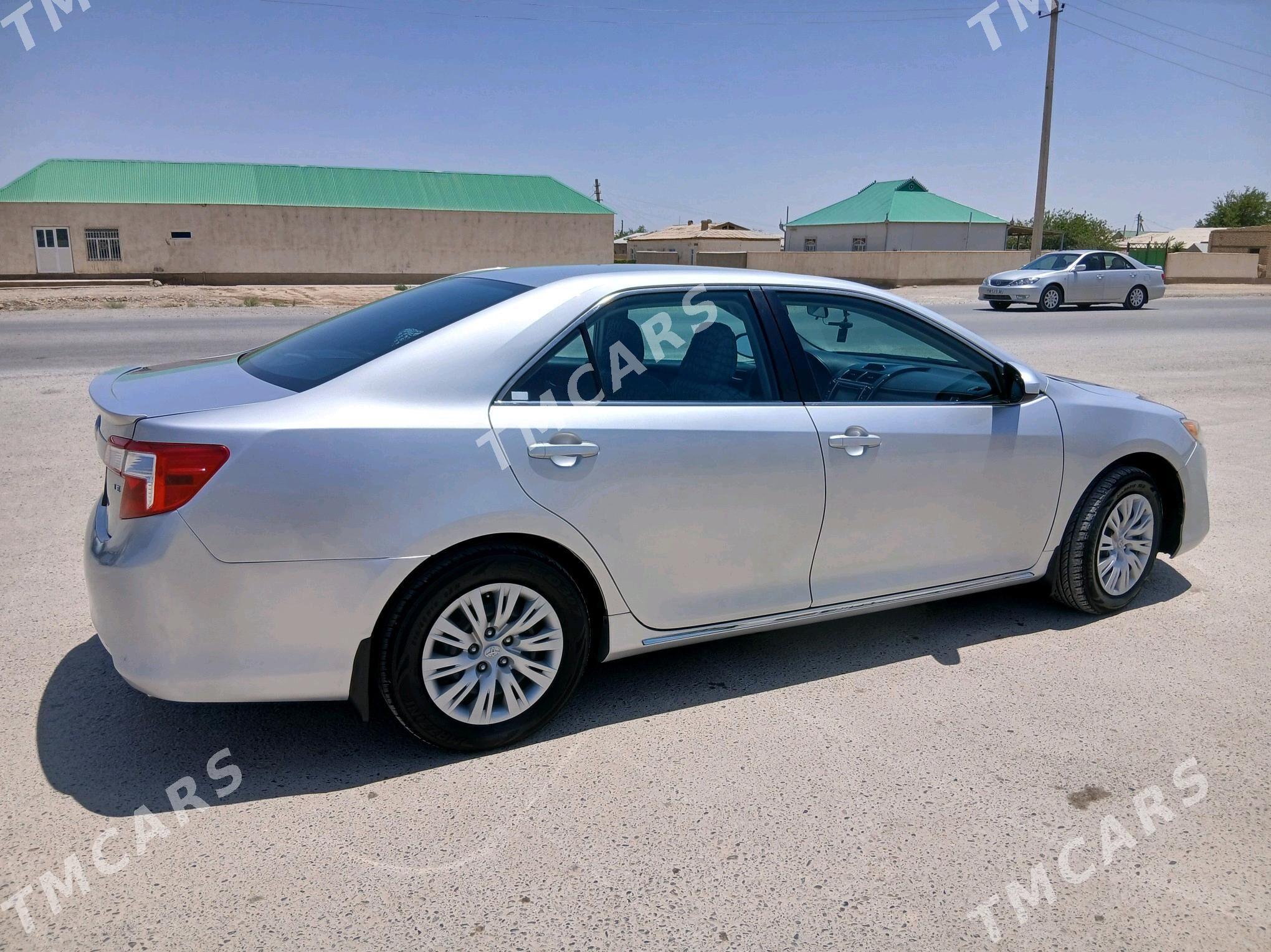 Toyota Camry 2012 - 220 000 TMT - Kaka - img 4