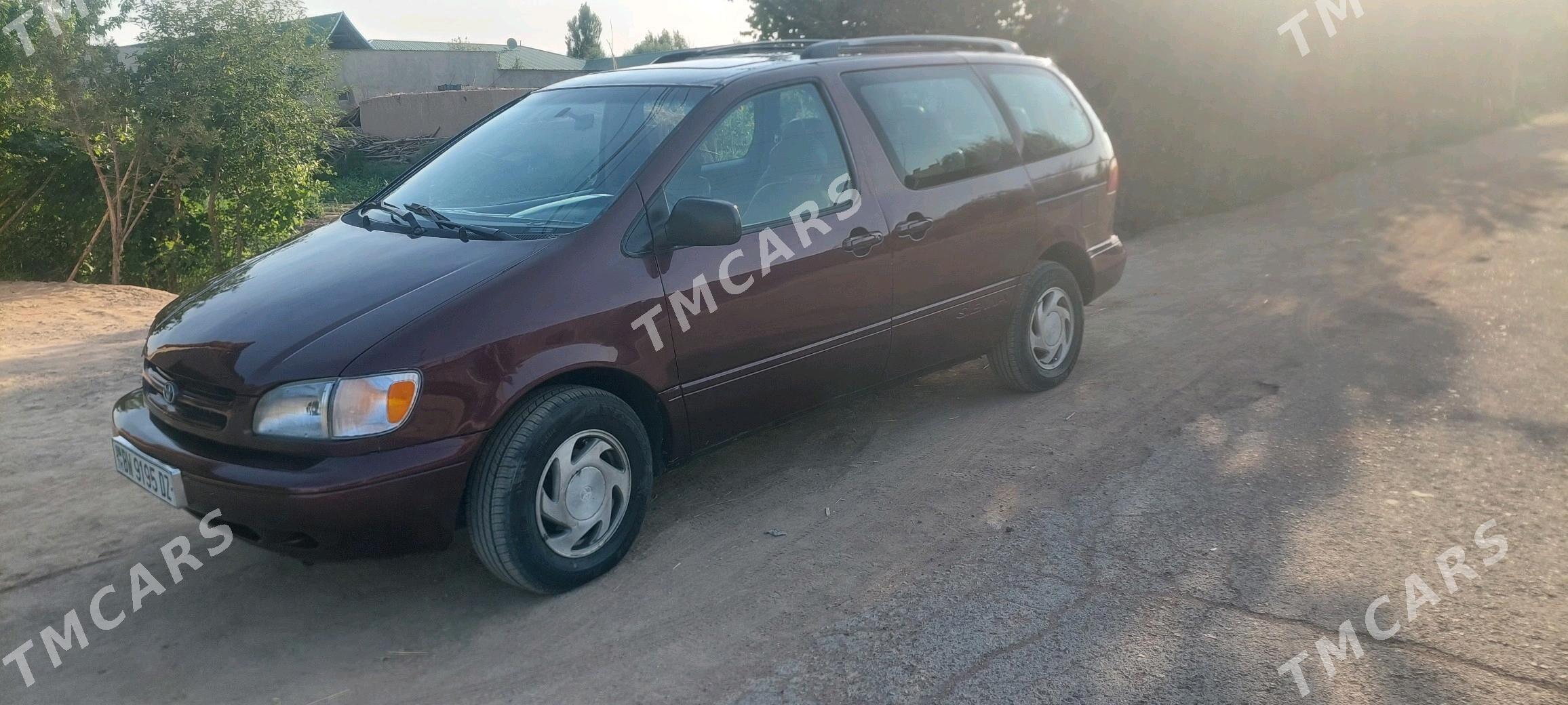 Toyota Sienna 2000 - 160 000 TMT - Gubadag - img 5