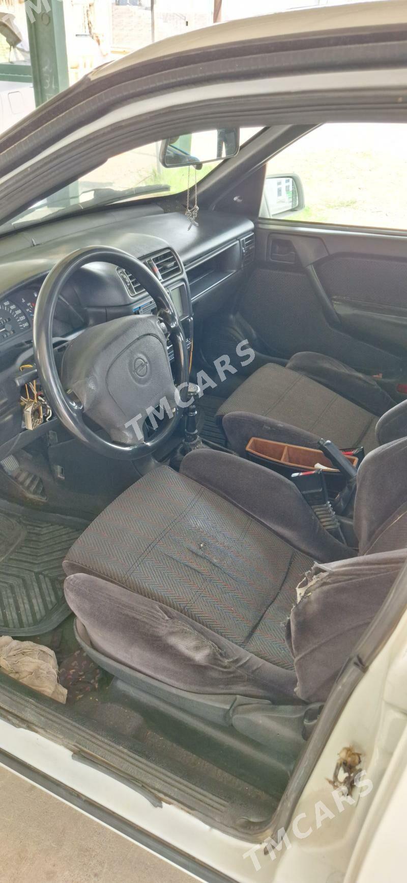 Opel Vectra 1995 - 45 000 TMT - Туркменбаши - img 4