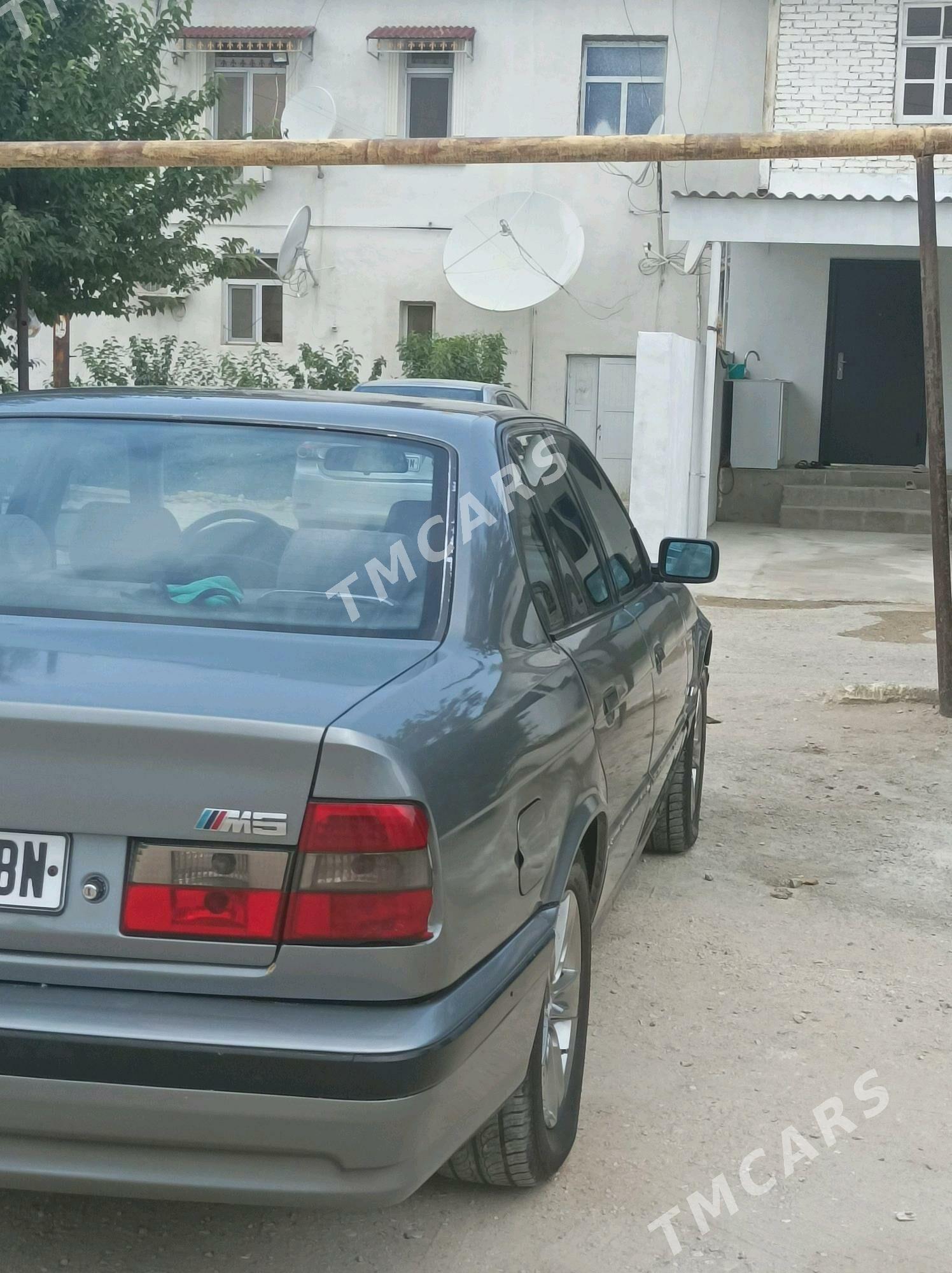 BMW 525 1992 - 60 000 TMT - Балканабат - img 3