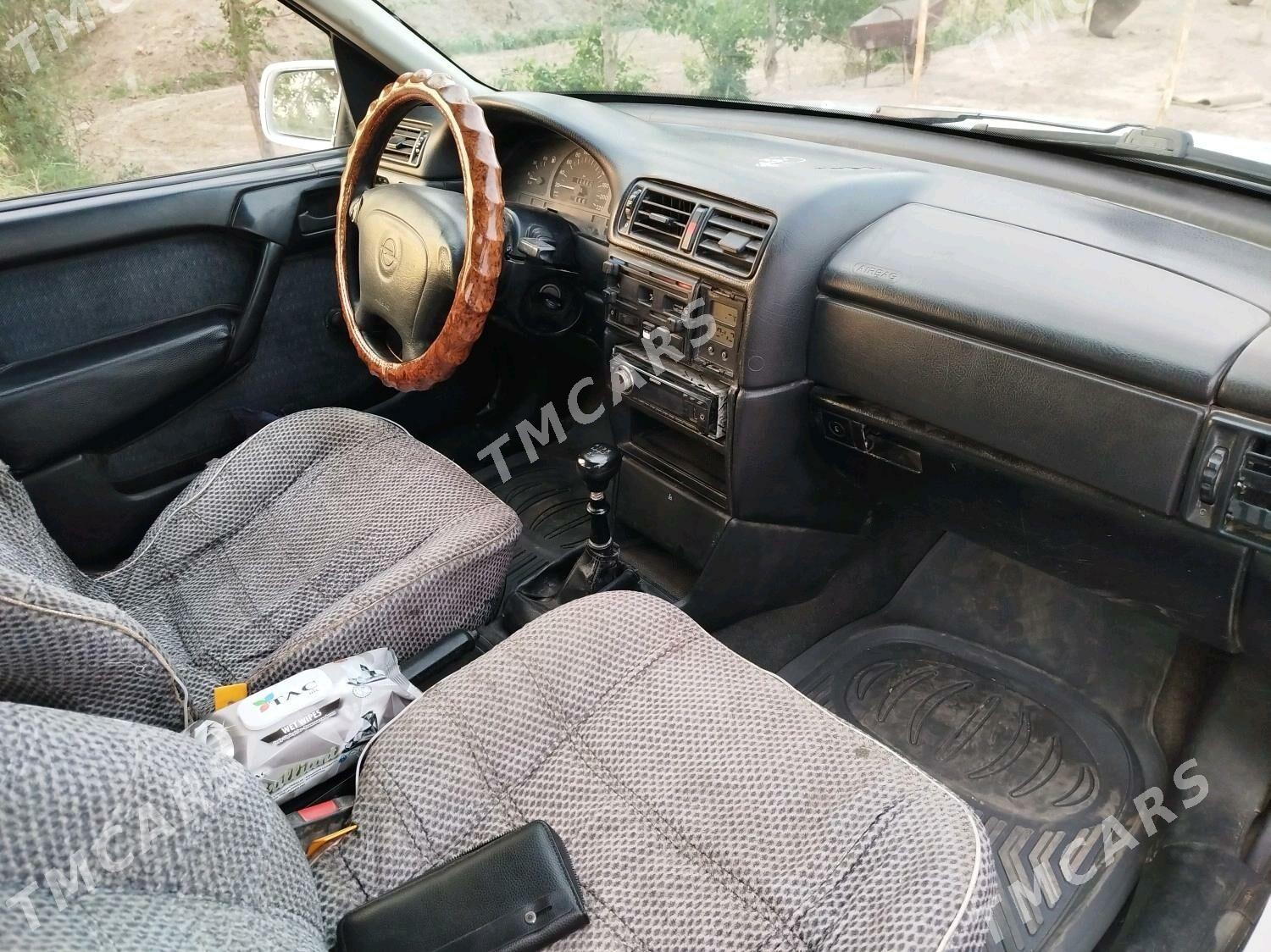 Opel Vectra 1996 - 33 000 TMT - Gurbansoltan Eje - img 3