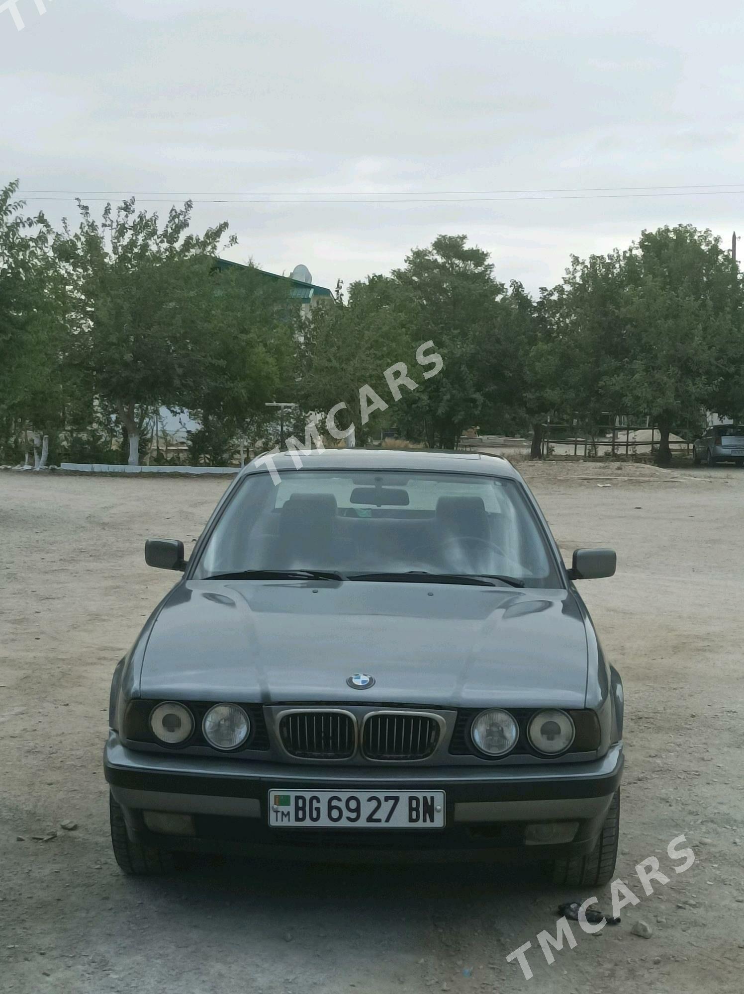 BMW 525 1992 - 60 000 TMT - Балканабат - img 6