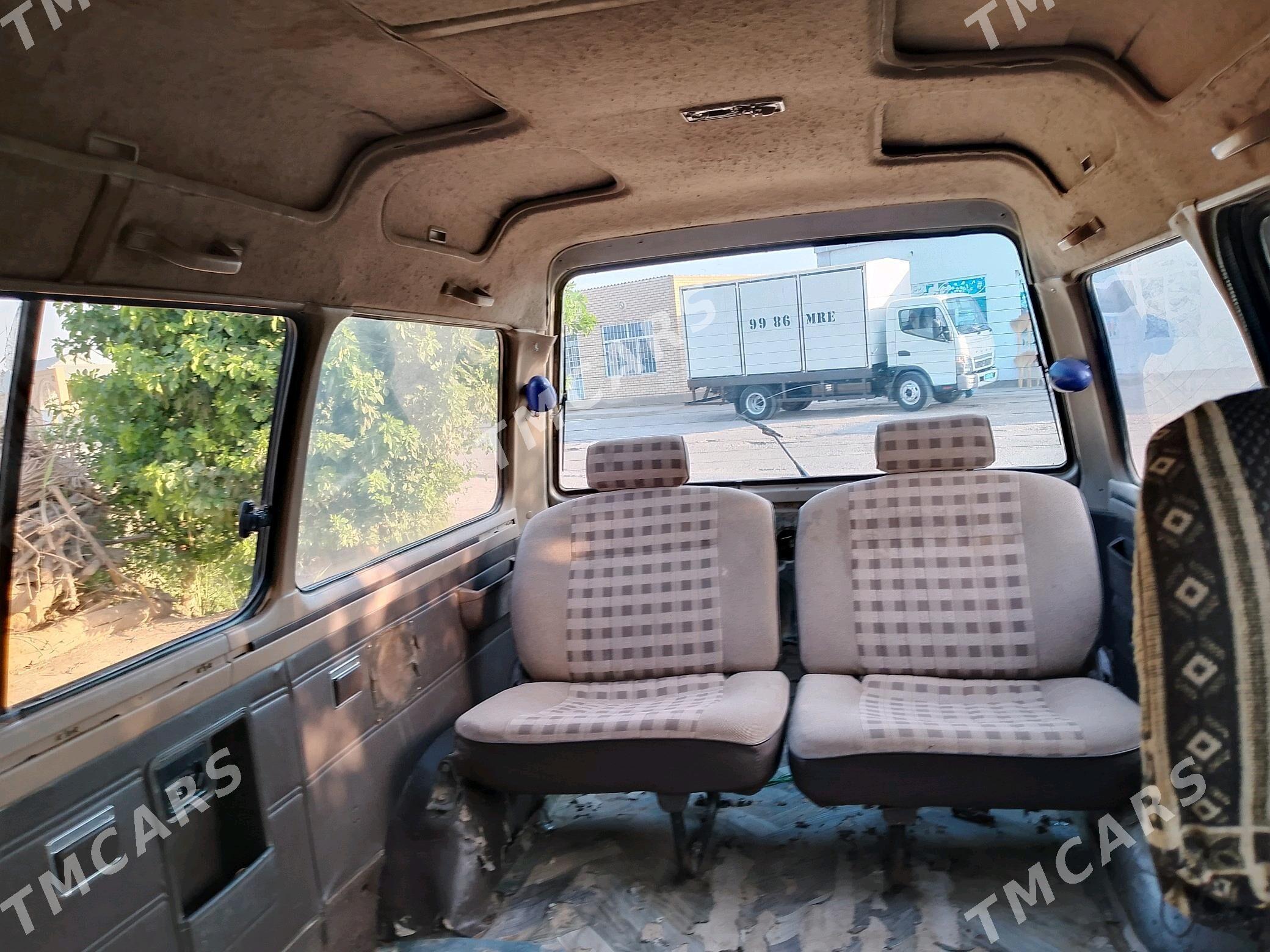 Toyota Town Ace 1986 - 30 000 TMT - Mary - img 3
