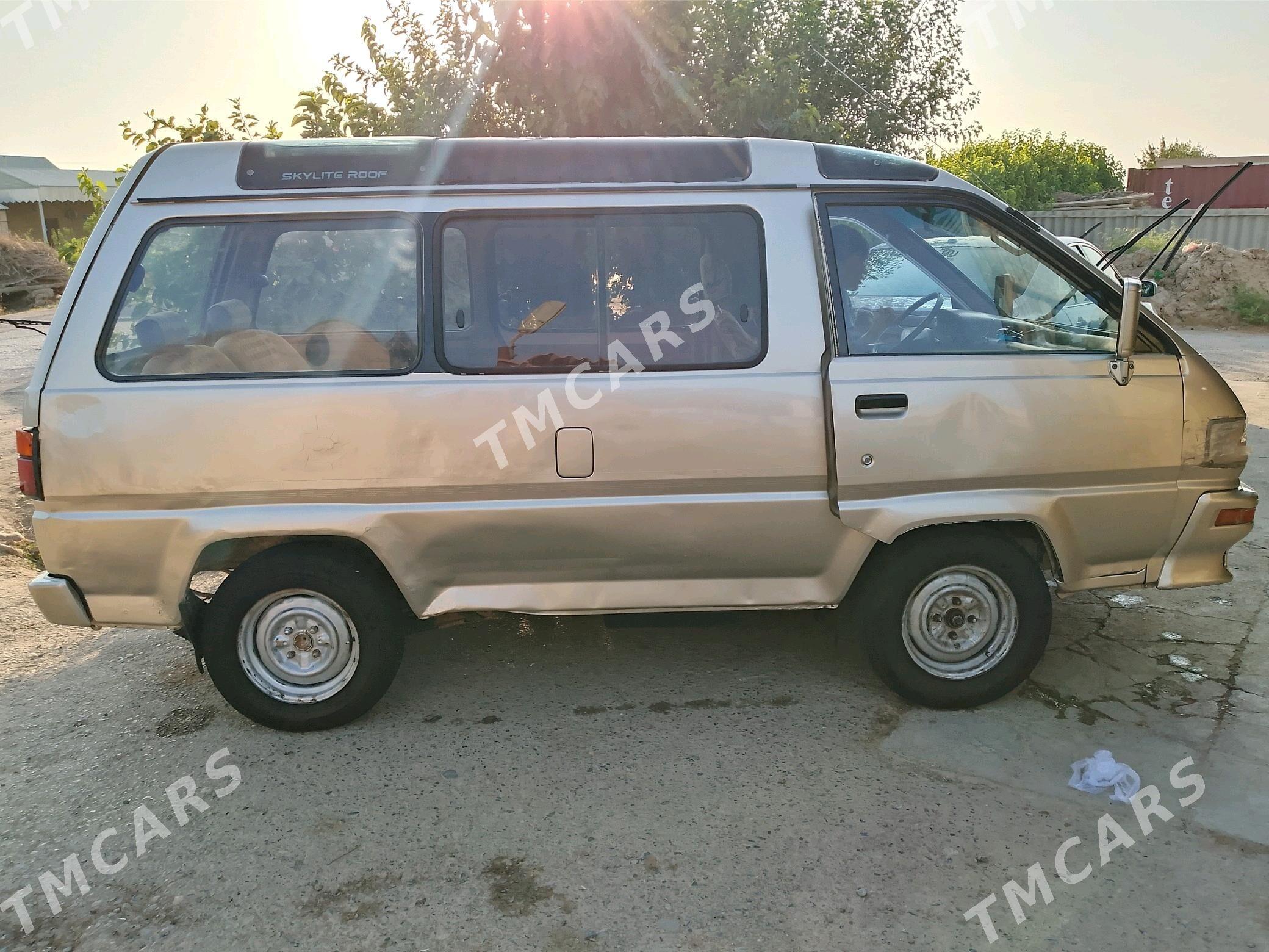 Toyota Town Ace 1986 - 30 000 TMT - Mary - img 2