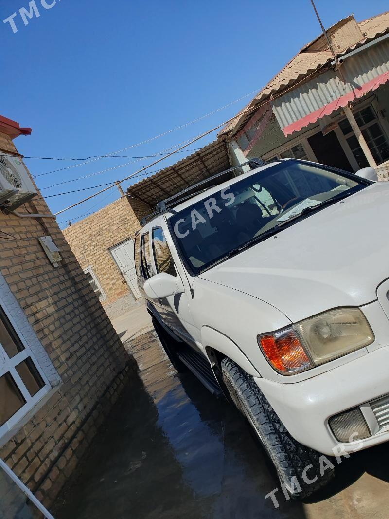 Nissan Pathfinder 2001 - 80 000 TMT - Байрамали - img 2