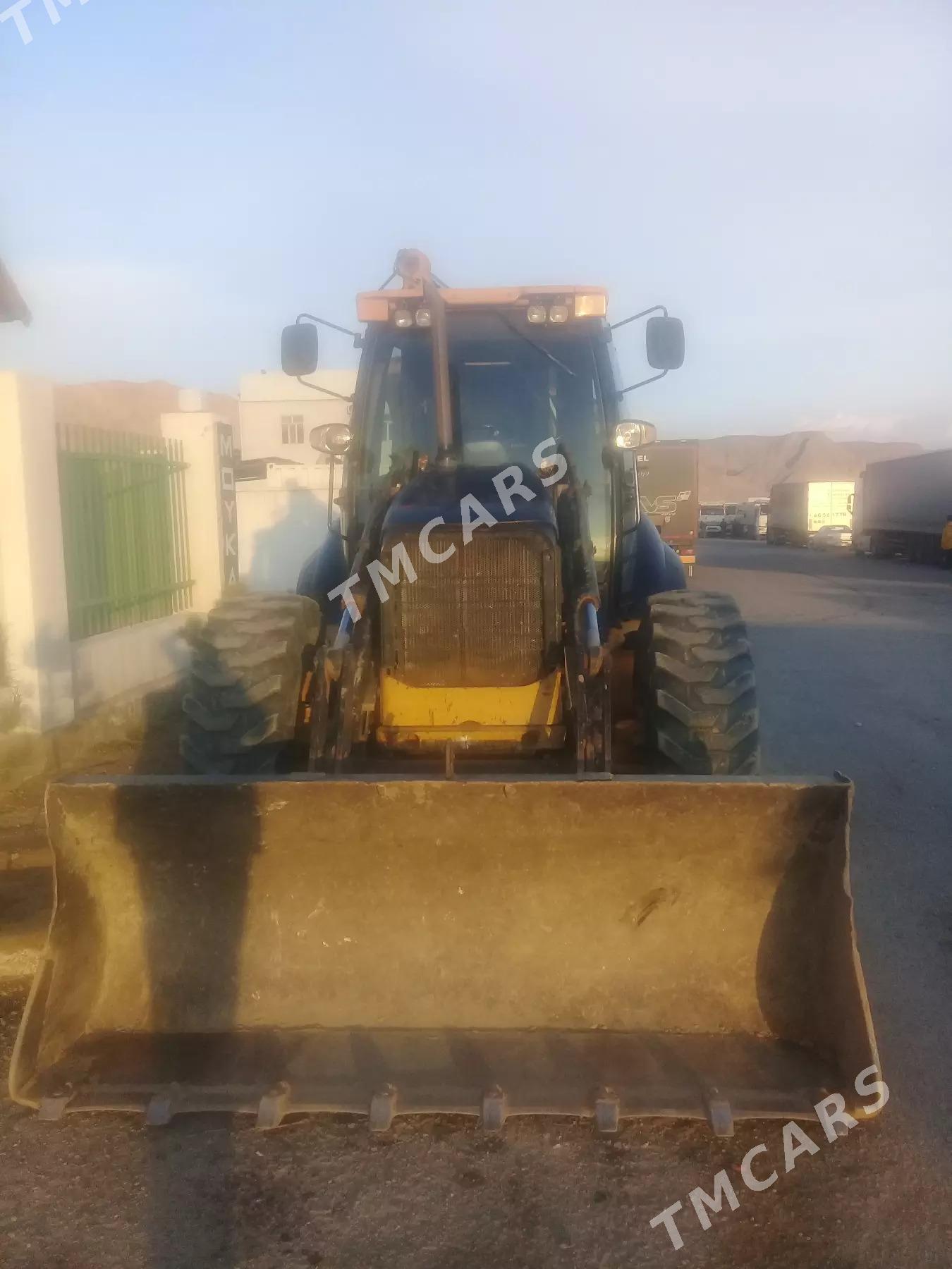JCB traktor - Туркменбаши - img 2
