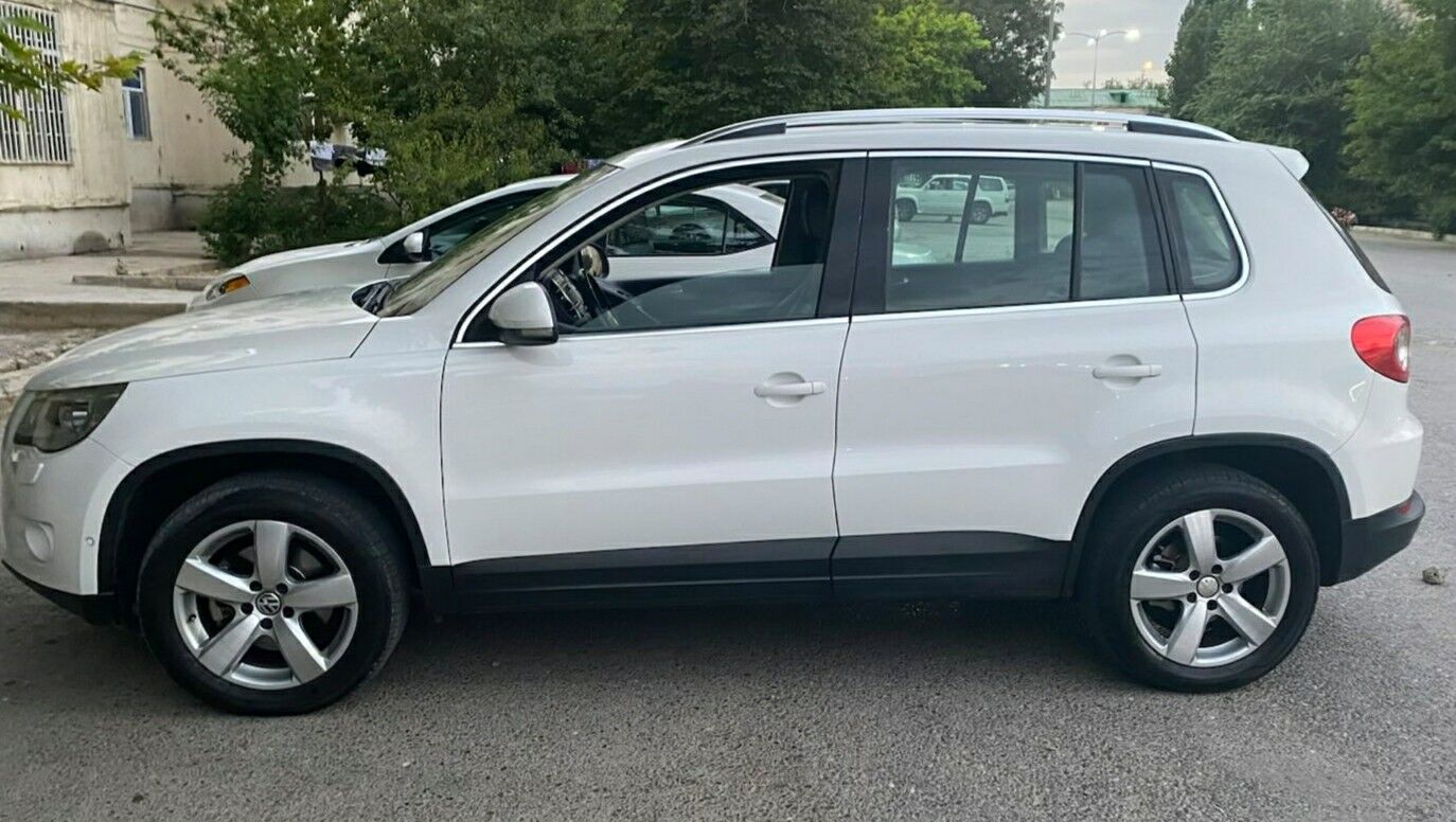 Volkswagen Tiguan 2010 - 180 000 TMT - Aşgabat - img 3