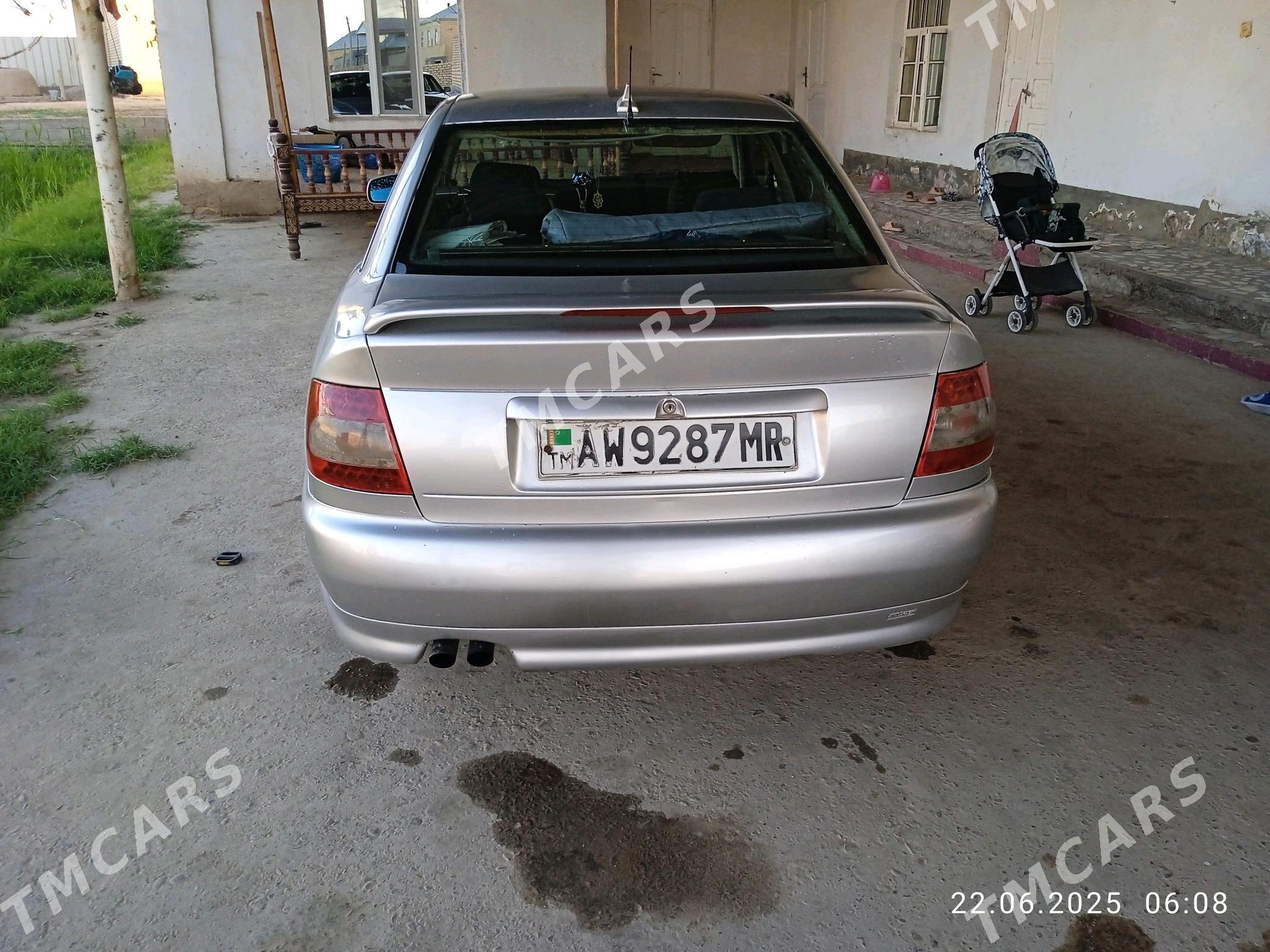 Audi A4 1998 - 42 000 TMT - Mary - img 4
