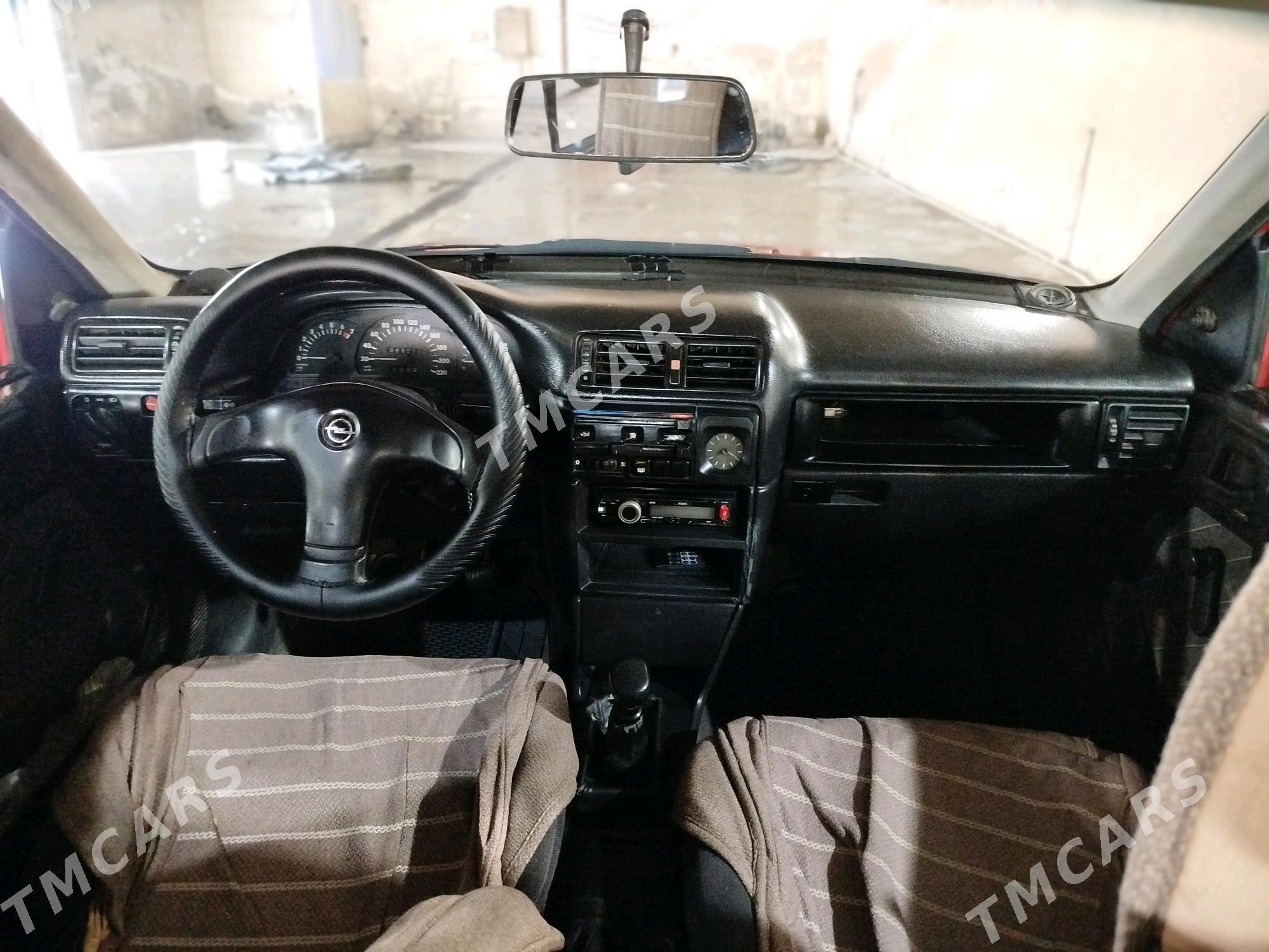 Opel Vectra 1993 - 36 000 TMT - Байрамали - img 3
