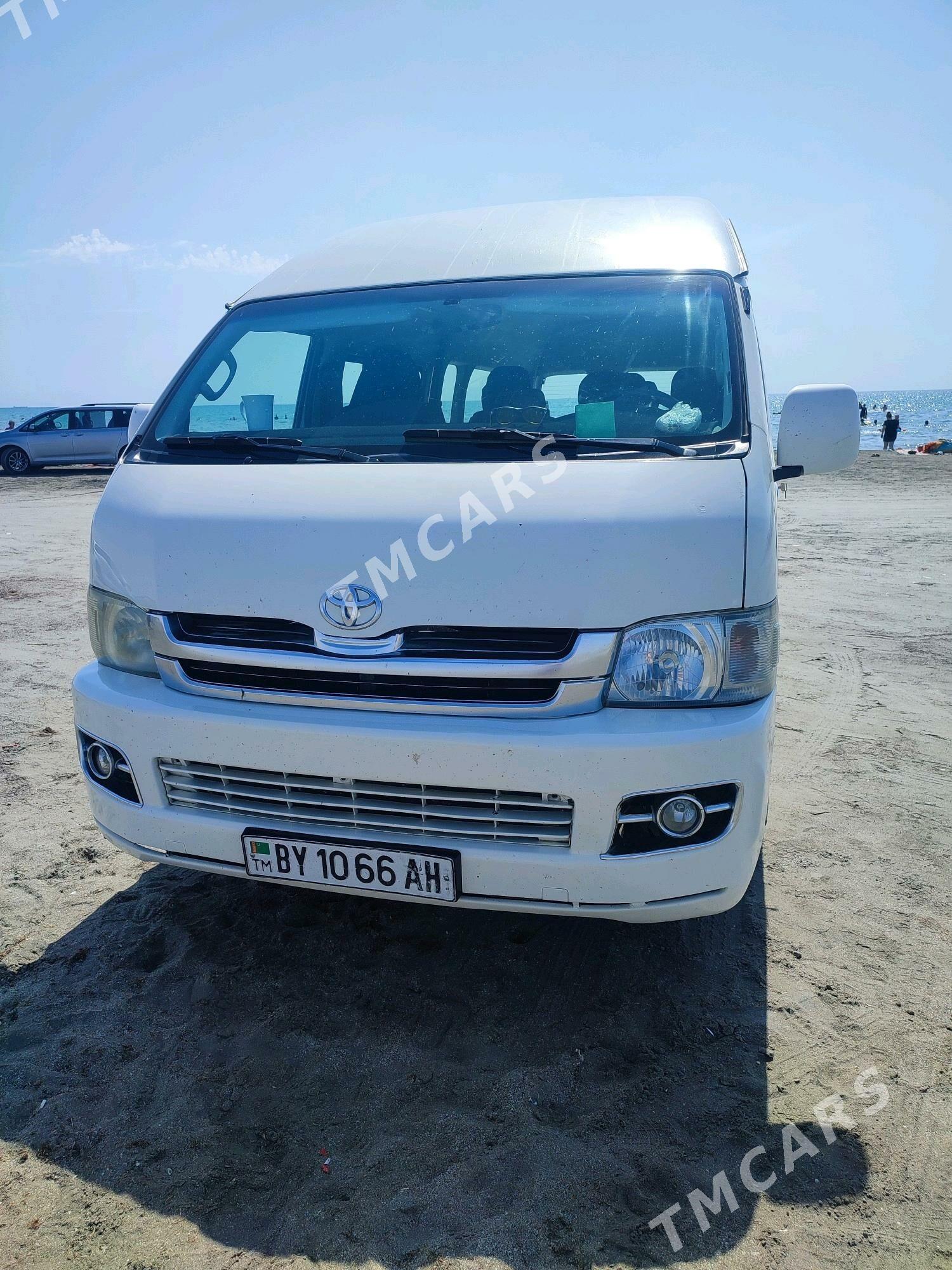 Toyota Hiace 2005 - 340 000 TMT - Гёкдепе - img 2