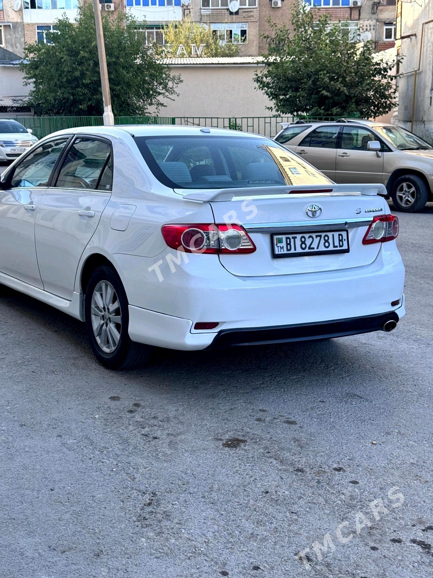 Toyota Corolla 2013 - 150 000 TMT - Туркменабат - img 2