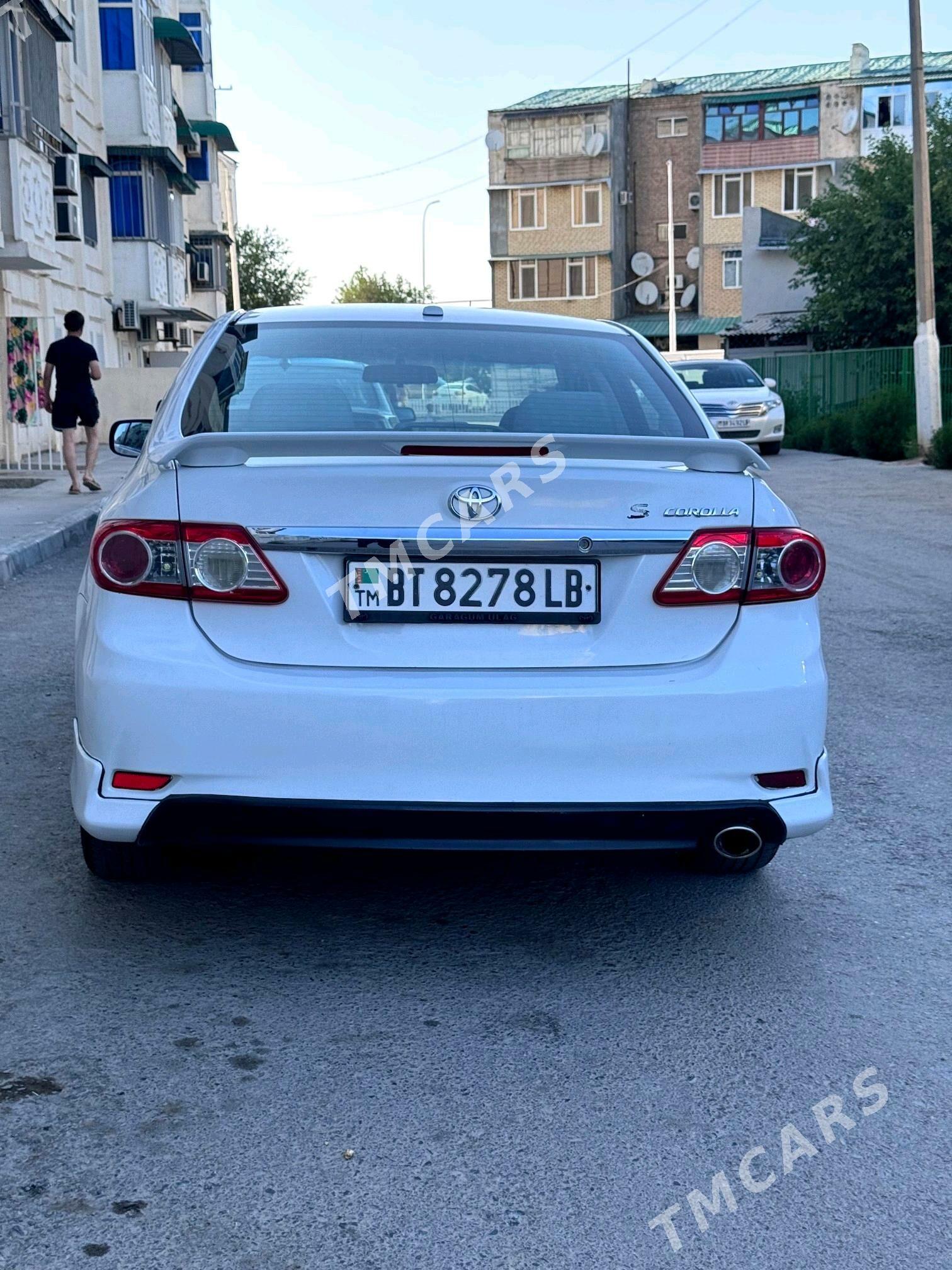 Toyota Corolla 2013 - 150 000 TMT - Туркменабат - img 4