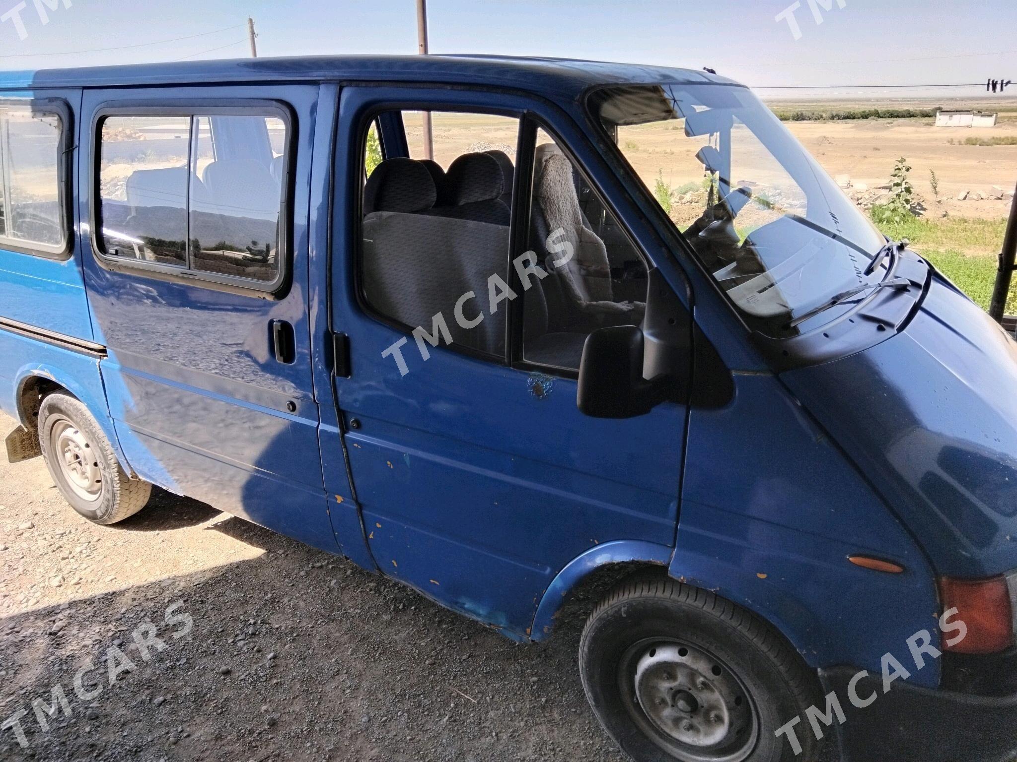 Ford Aerostar 1993 - 25 000 TMT - Bäherden - img 2