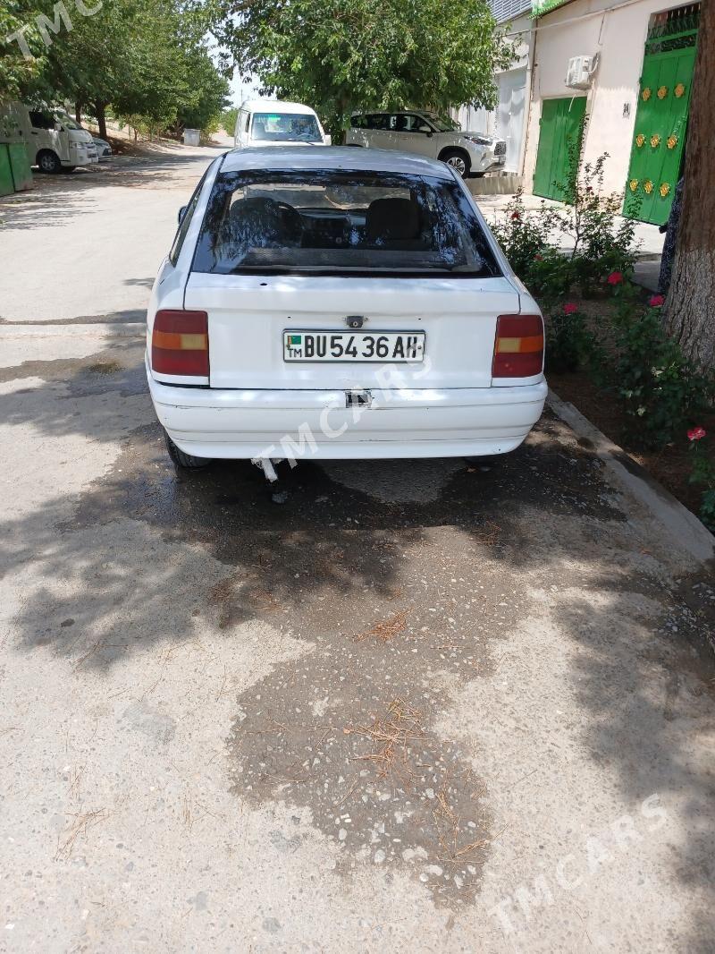 Opel Vectra 1989 - 30 000 TMT - Кака - img 3