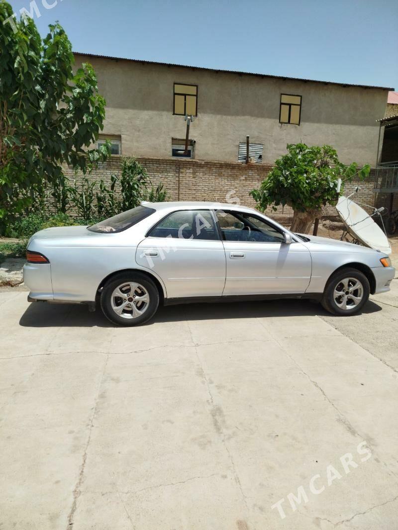 Toyota Mark II 1995 - 30 000 TMT - Baýramaly - img 4