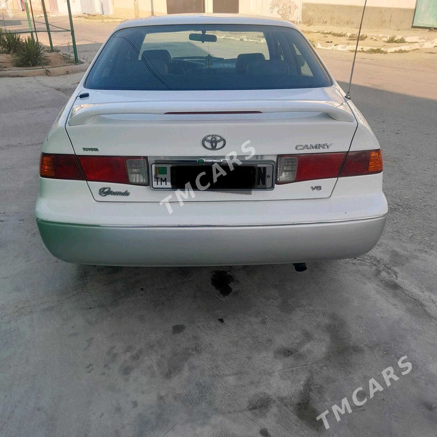 Toyota Camry 1999 - 145 000 TMT - Балканабат - img 2