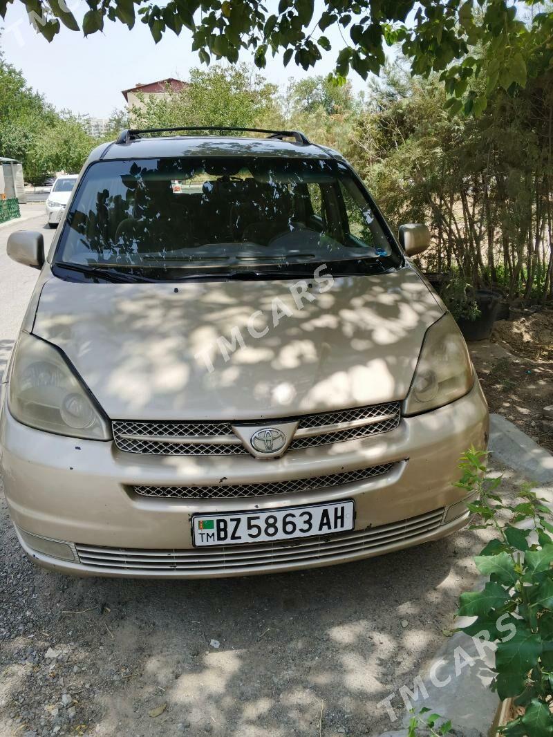 Toyota Sienna 2004 - 195 000 TMT - 30 мкр - img 2