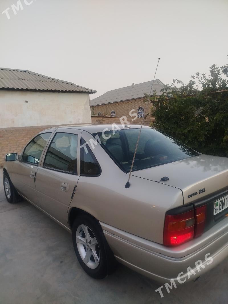 Opel Vectra 1993 - 45 000 TMT - Mary - img 2