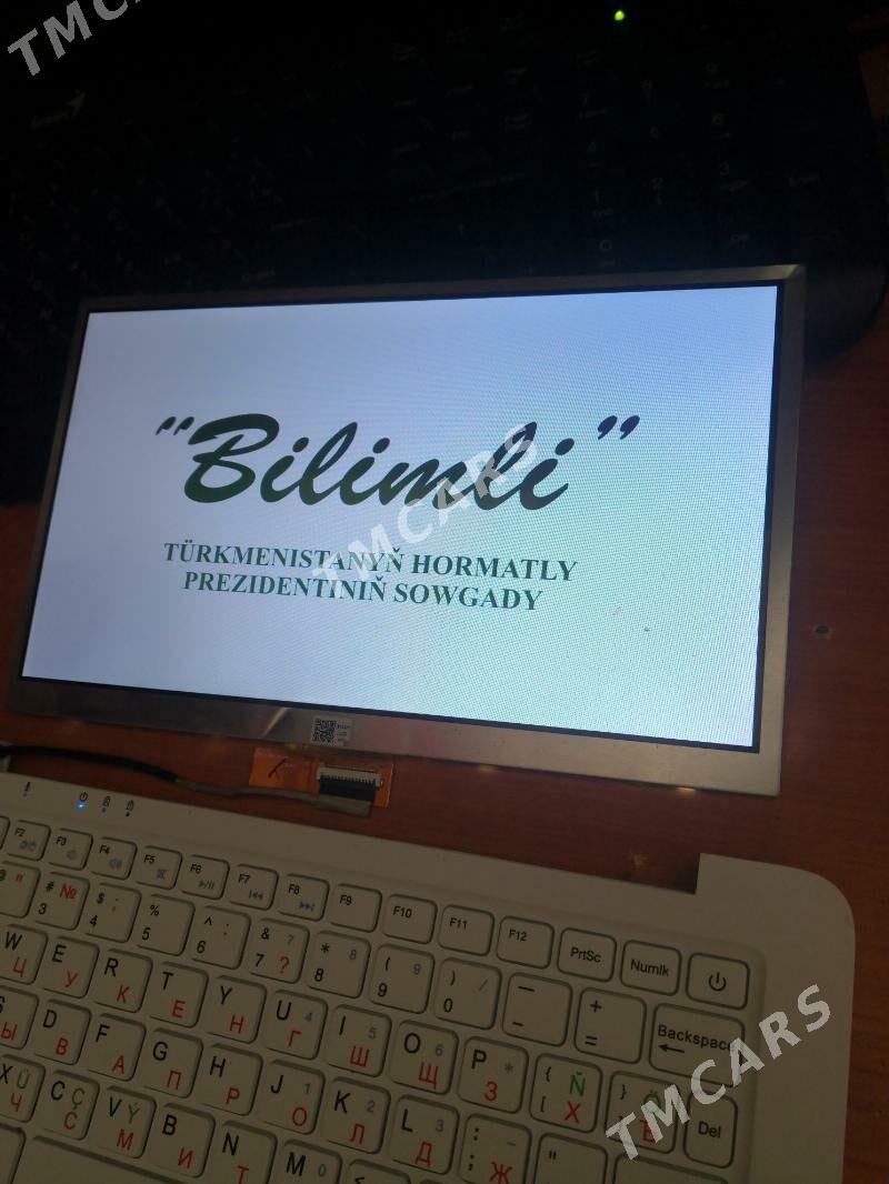 ekran bilimli kompyutera - Baýramaly - img 1