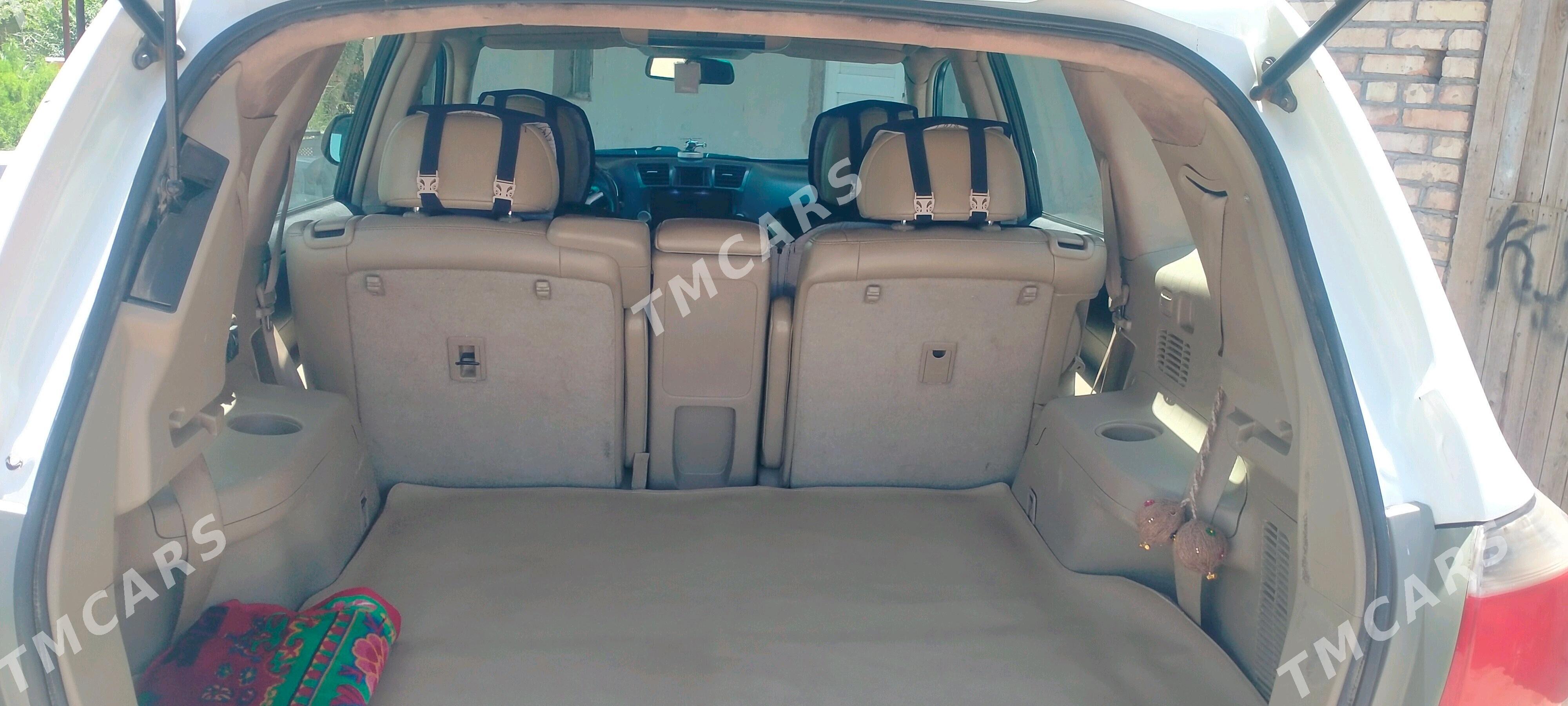 Toyota Highlander 2012 - 330 000 TMT - Köneürgenç - img 4
