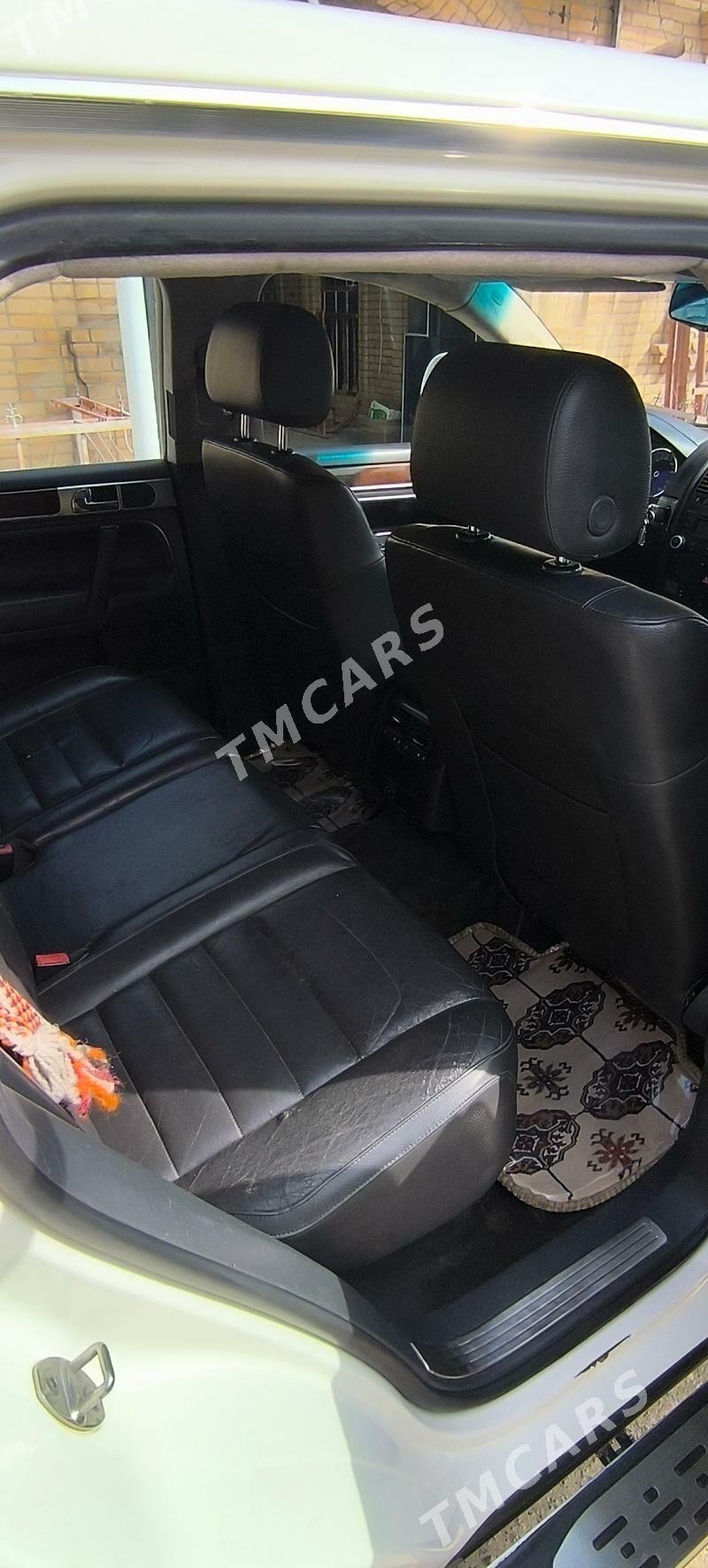 Volkswagen Touareg 2009 - 190 000 TMT - Туркменабат - img 2