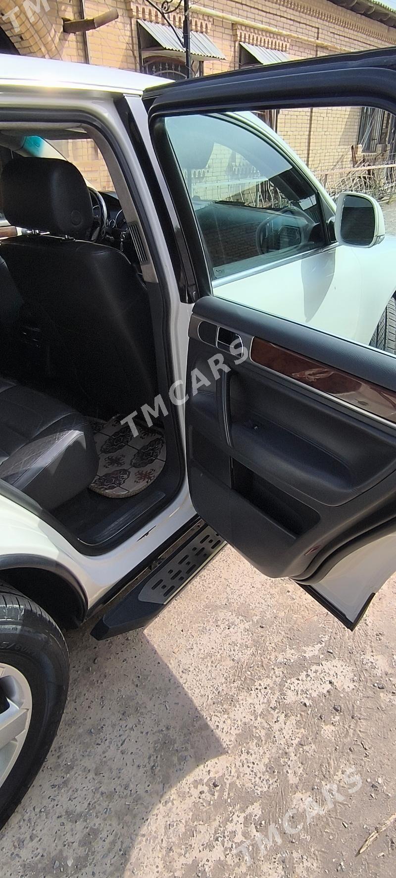 Volkswagen Touareg 2009 - 190 000 TMT - Туркменабат - img 4