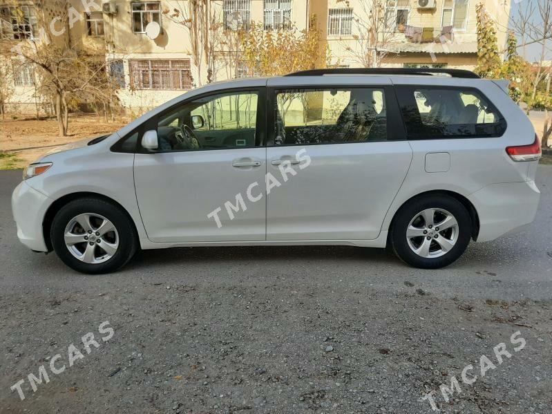 Toyota Sienna 2013 - 320 000 TMT - Aşgabat - img 5