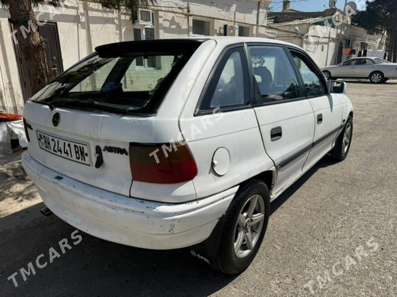 Opel Astra 1993 - 38 000 TMT - Балканабат - img 2