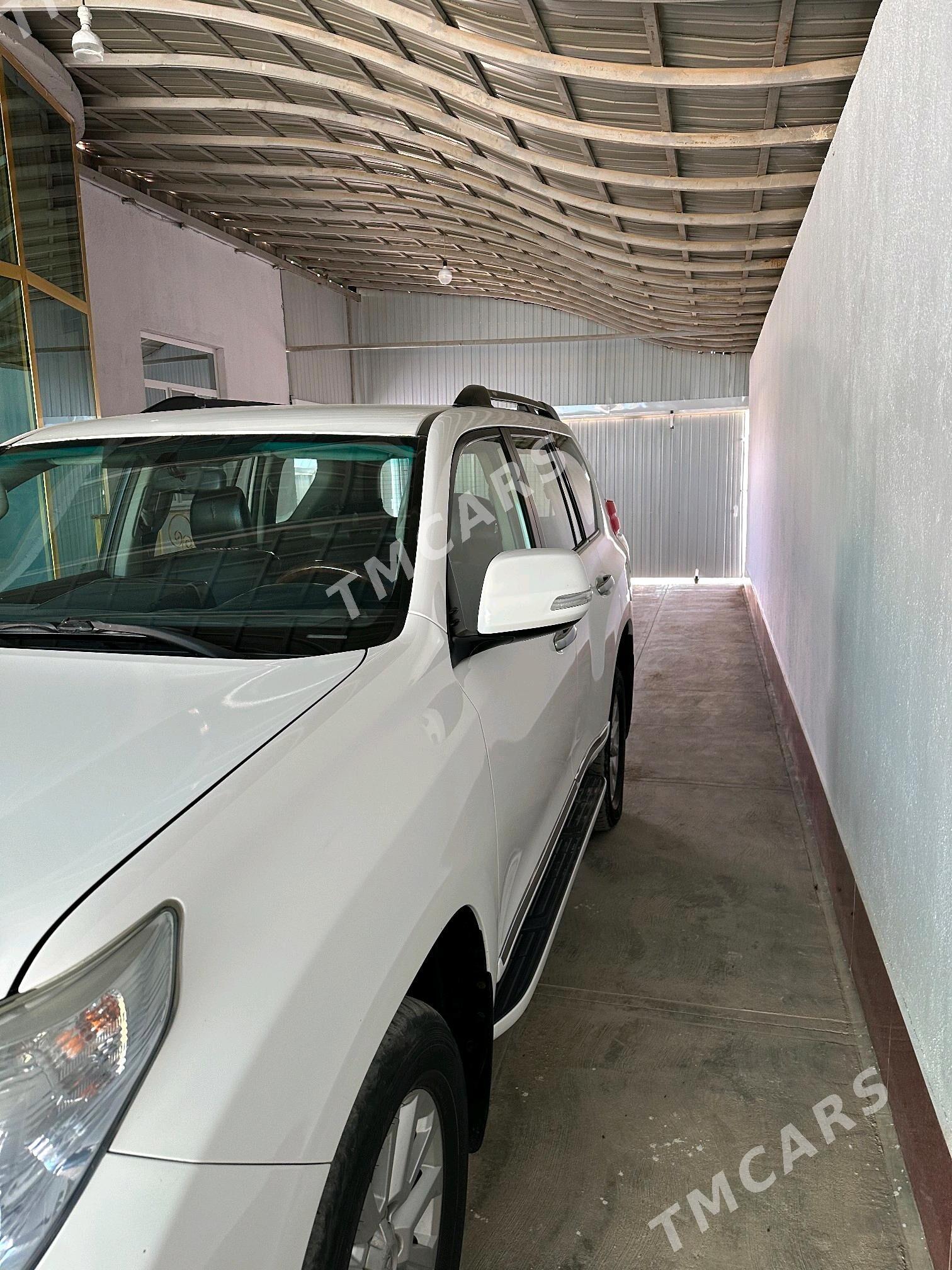 Toyota Land Cruiser Prado 2011 - 400 000 TMT - Magdanly - img 6
