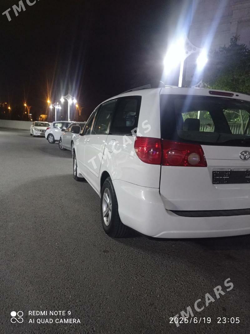 Toyota Sienna 2007 - 220 000 TMT - Aşgabat - img 3