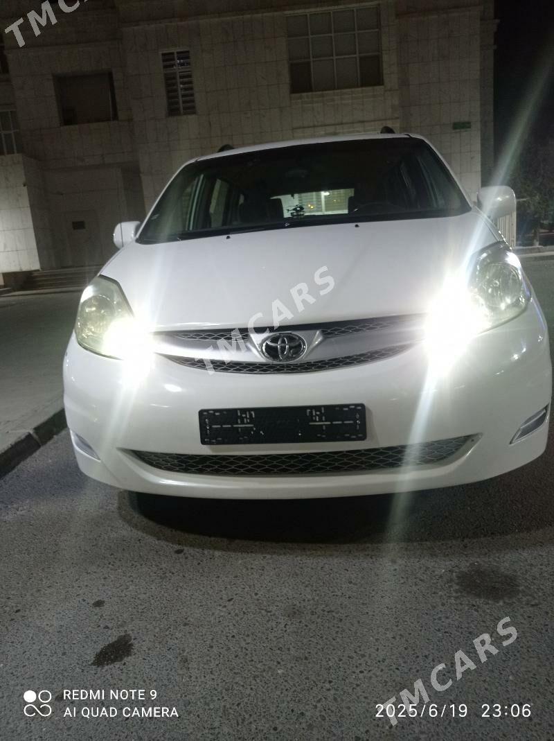 Toyota Sienna 2007 - 220 000 TMT - Aşgabat - img 9