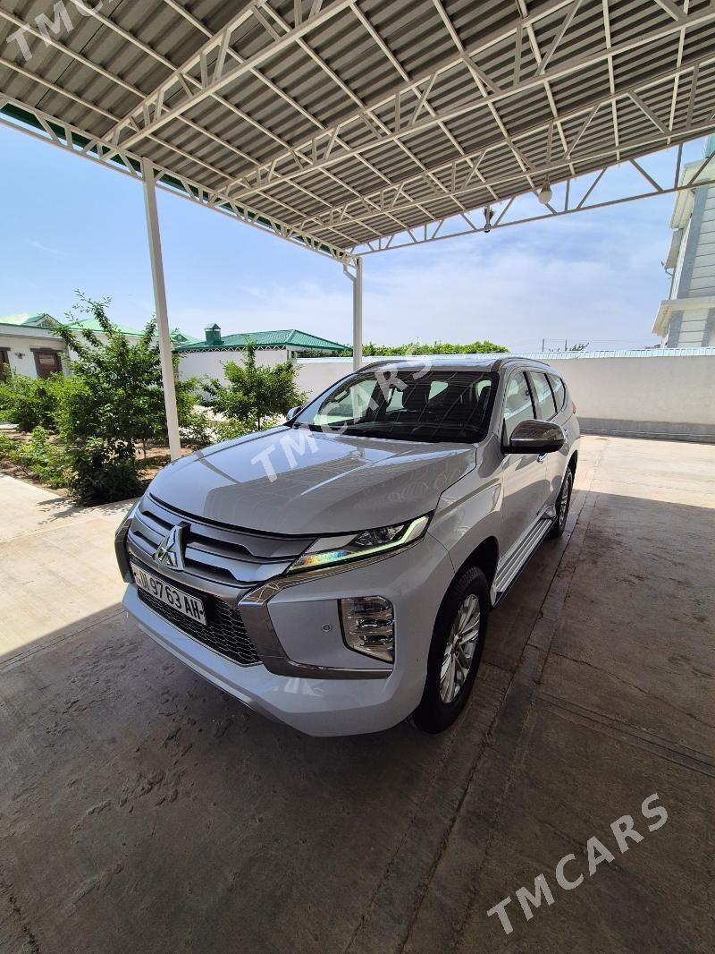 Mitsubishi Pajero 2020 - 410 000 TMT - Aşgabat - img 3