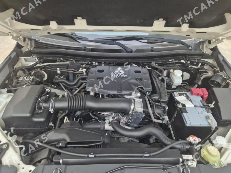 Mitsubishi Pajero 2020 - 410 000 TMT - Aşgabat - img 5