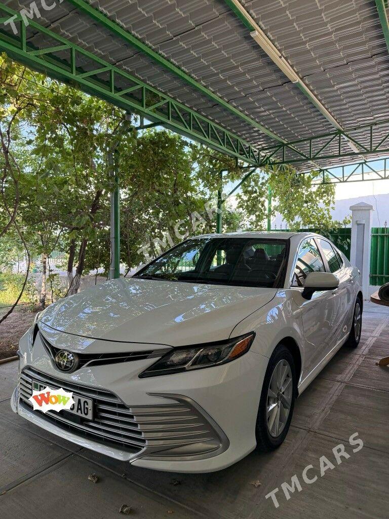 Toyota Camry 2022 - 365 000 TMT - Тязе заман - img 4