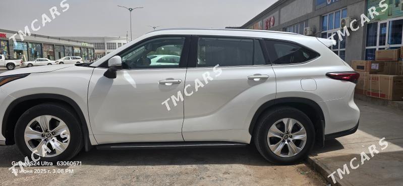 Toyota Highlander 2021 - 570 000 TMT - Babadaýhan - img 7