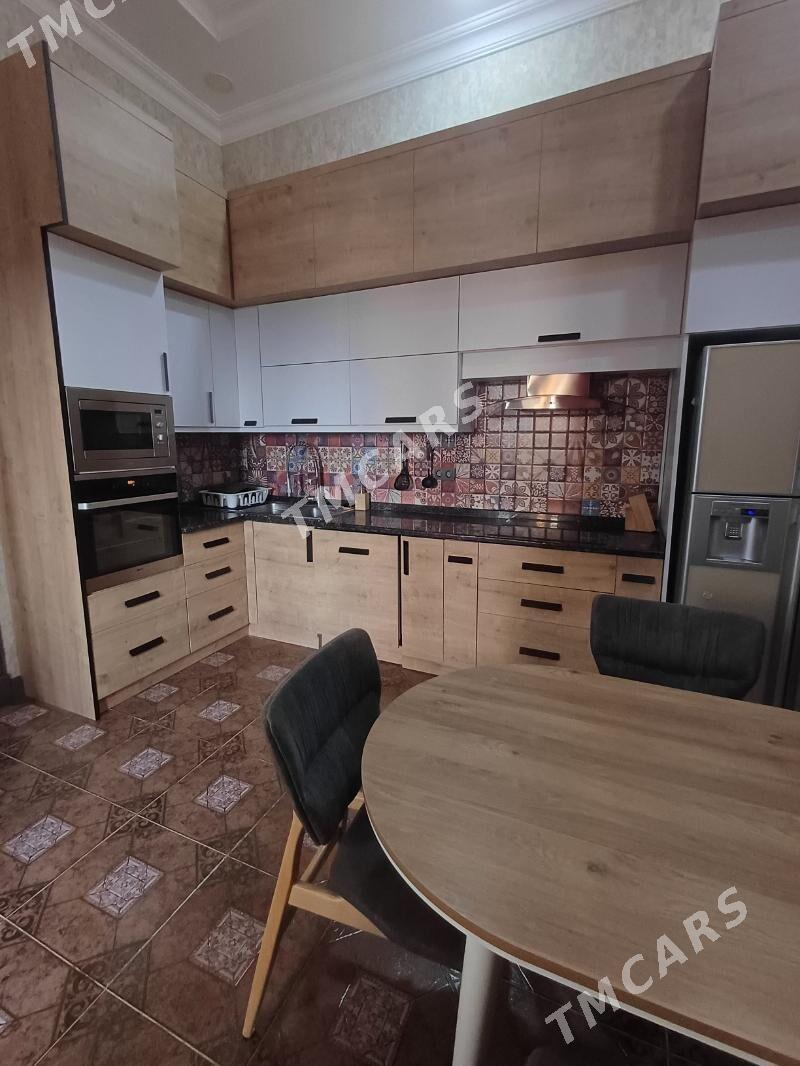 продам 4 ком 3эт - Айтакова (ул. Огузхана) - img 2